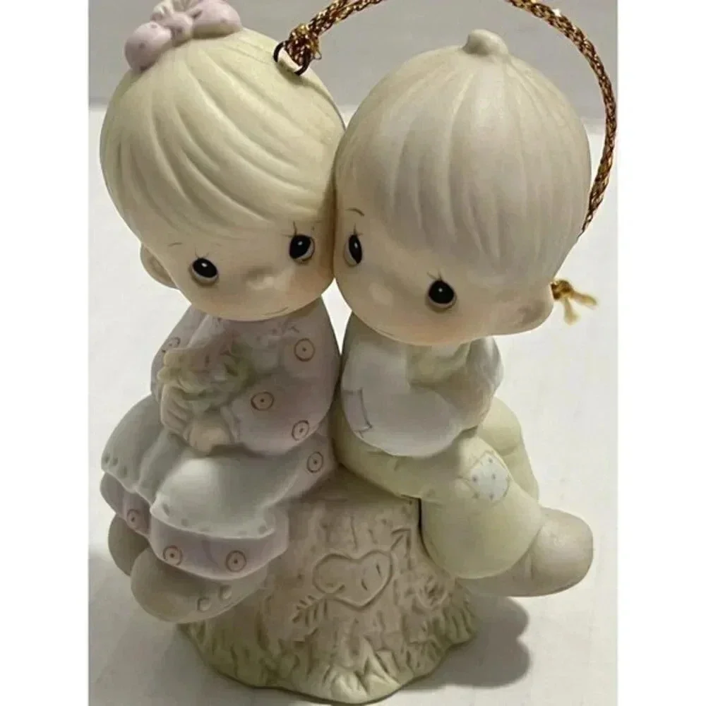 Precious Moments 1989 LOVE ONE ANOTHER Porcelain Bisque Ornament 522929 - Picture 8 of 8